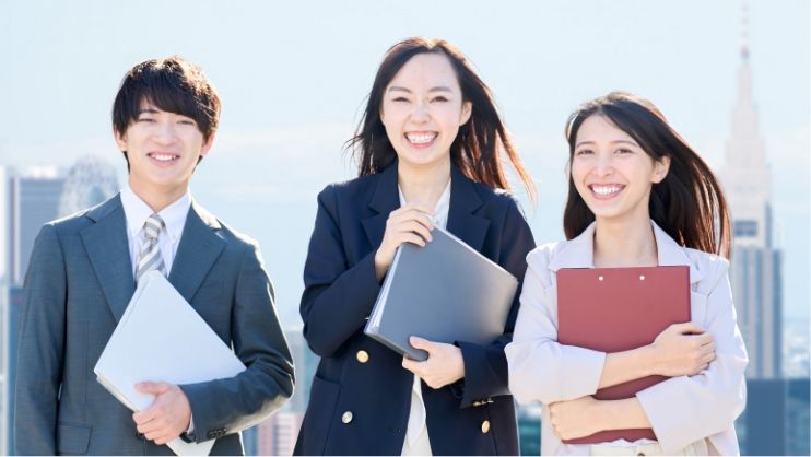 ３人の女性の写真